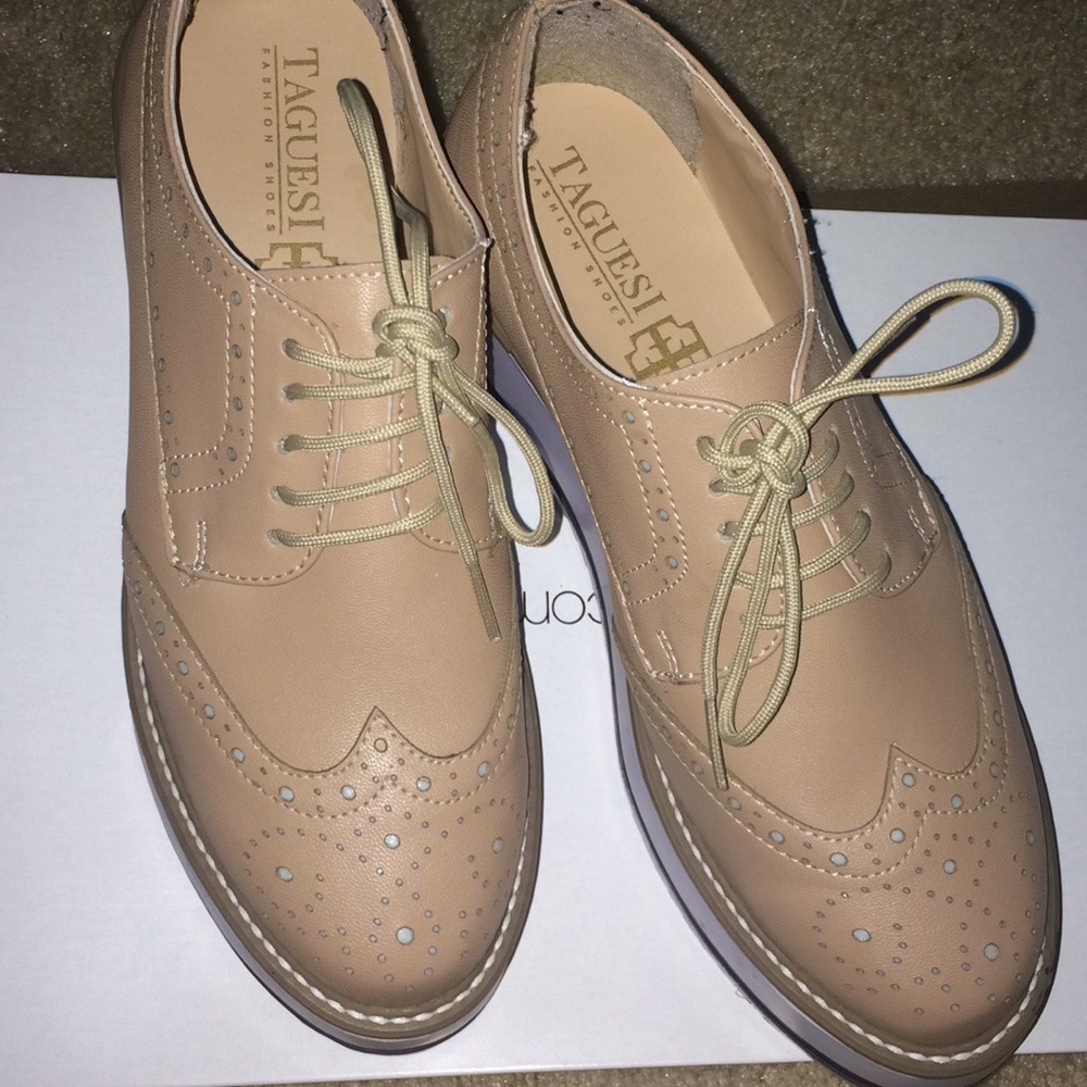 Leather platform shoes